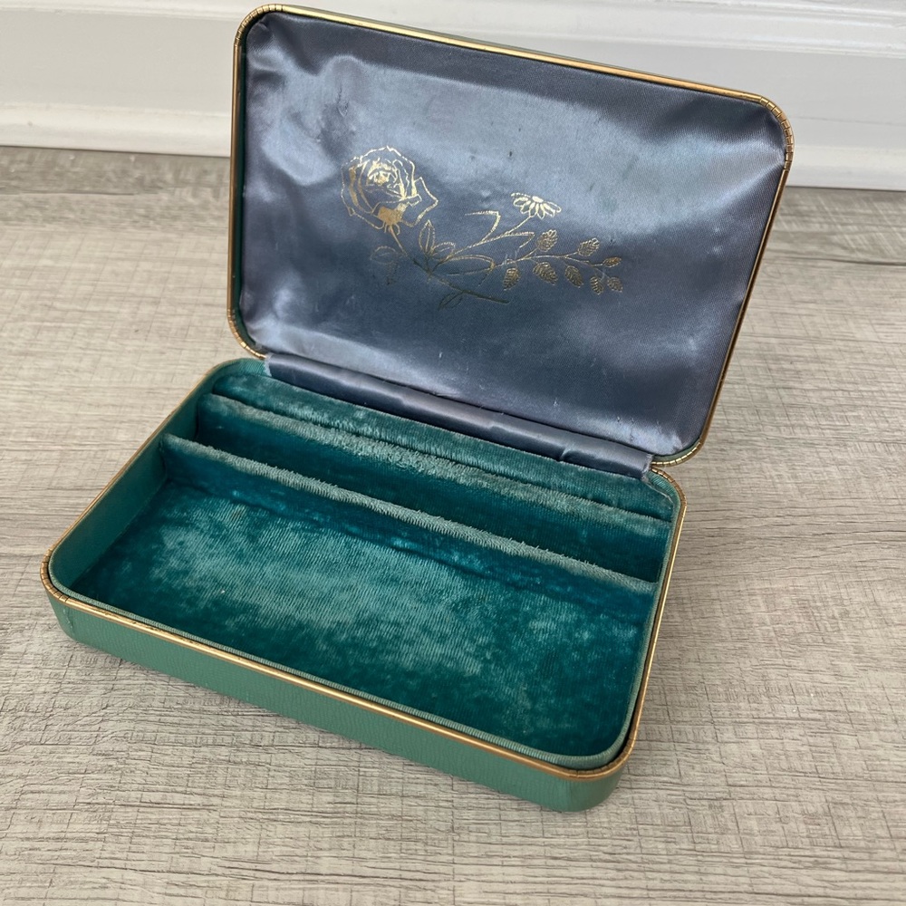 Vintage mid-century modern retro green blue rose small sewing or jewelry box